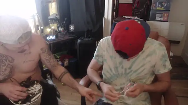 weknowourworth6999 online show from November 24, 3:45 pm