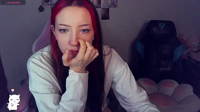 Snapshot of JayMollyy chatting on March 4, 7:54 pm JayMollyy online show from March 4, 7:54 pm