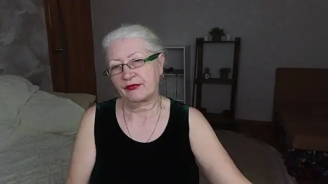 Snapshot of Maya_Mayflower chatting on March 20, 12:22 pm Maya Mayflower online show from March 20, 12:22 pm