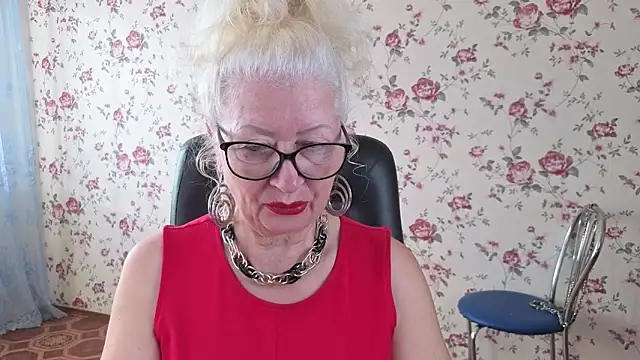 Snapshot of Maya_Mayflower chatting on September 16, 4:13 am Maya Mayflower online show from September 16, 4:13 am