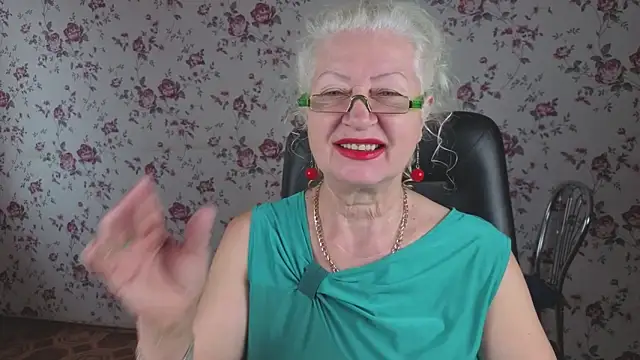 Snapshot of Maya_Mayflower chatting on September 26, 4:05 am Maya Mayflower online show from September 26, 4:05 am