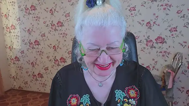 Maya Mayflower online show from March 30, 3:18 am