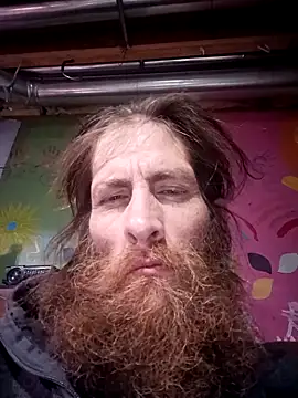 Snapshot of SirJonBradley chatting on December 14, 2:28 am SirJonBradley online show from December 14, 2:28 am