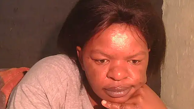 ebony rose11 online show from April 8, 4:34 am