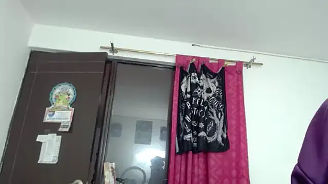 KratosAfroditacs online show from December 18, 4:46 pm