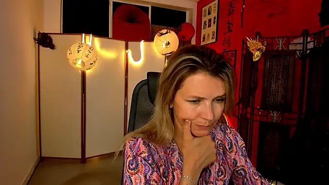NicoleHitman online show from July 21, 1:13 pm
