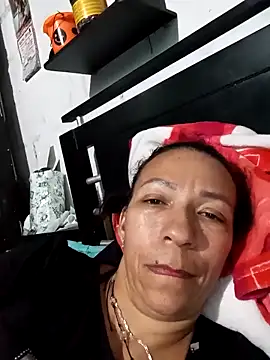 Snapshot of Antonela45 chatting on March 13, 1:43 am Antonela45 online show from March 13, 1:43 am