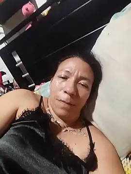 Snapshot of Antonela45 chatting on June 25, 1:27 am Antonela45 online show from June 25, 1:27 am