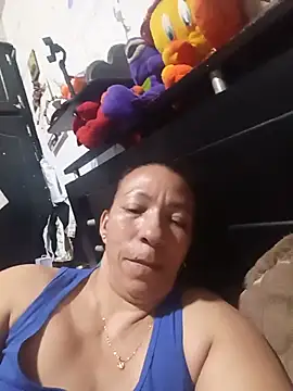 Snapshot of Antonela45 chatting on July 23, 12:02 am Antonela45 online show from July 23, 12:02 am
