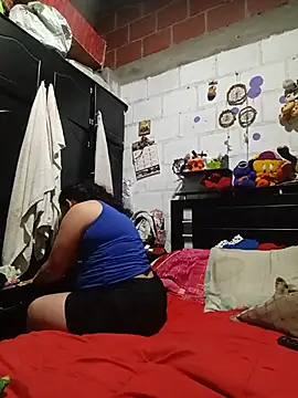 Snapshot of Antonela45 chatting on July 25, 12:09 am Antonela45 online show from July 25, 12:09 am