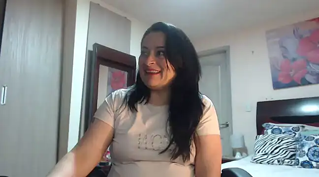 mia florens online show from March 9, 2:07 am