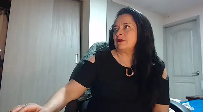 mia florens online show from March 20, 3:13 am