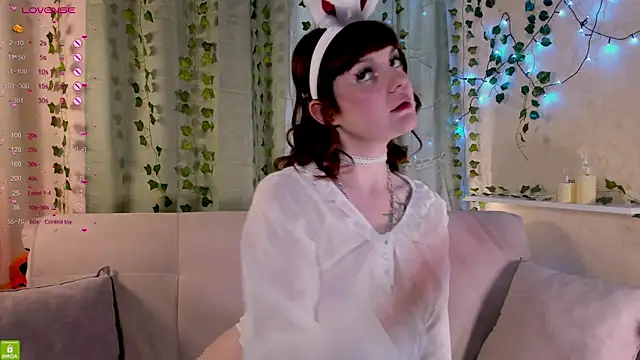 Ashley Nicks online show from April 5, 2:09 am