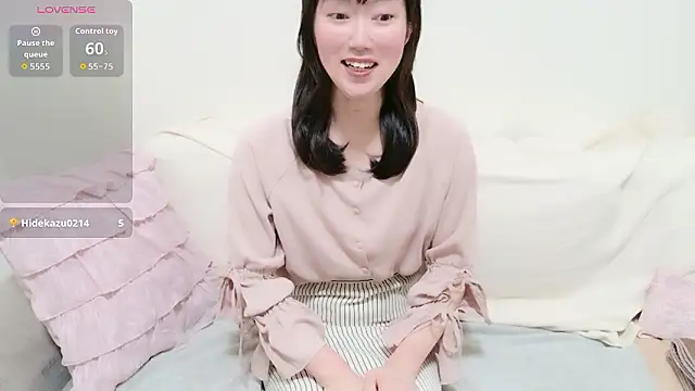 pppYukaqqq online show from April 23, 12:29 pm