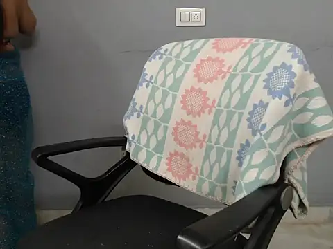 Snapshot of Surjeet_Kaur chatting on September 12, 3:28 am Surjeet Kaur online show from September 12, 3:28 am