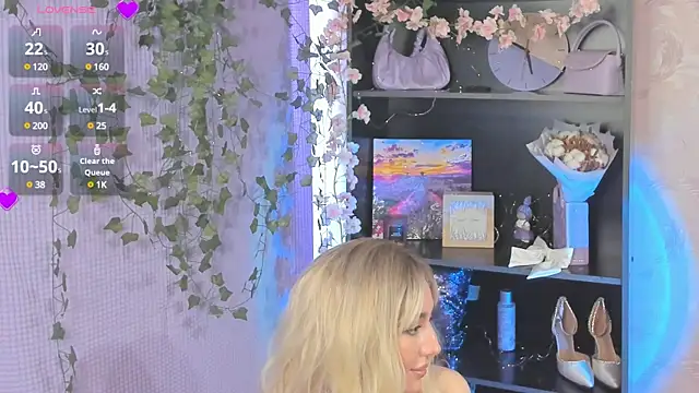 Snapshot of MelissaMillton chatting on March 13, 4:49 am MelissaMillton online show from March 13, 4:49 am