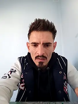 Snapshot of Anonim2026 chatting on March 12, 8:19 am Anonim2026 online show from March 12, 8:19 am