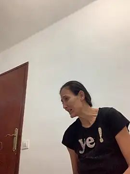 Snapshot of Anonim2026 chatting on November 15, 12:19 am Anonim2026 online show from November 15, 12:19 am