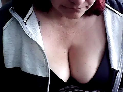 BiancaSteel online show from November 13, 1:10 pm