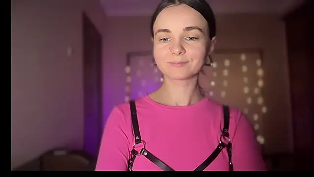 lanaloulou online show from September 8, 11:26 pm