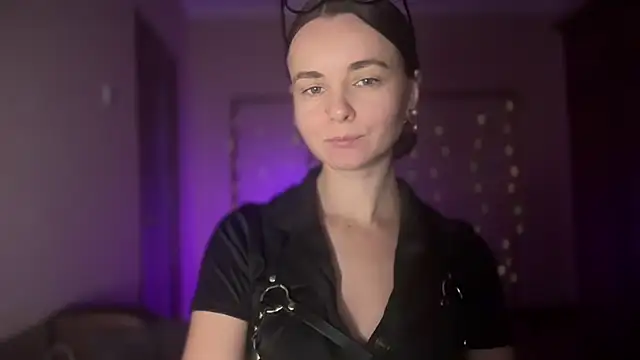 lanaloulou online show from September 14, 11:37 pm