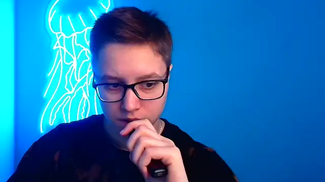 Bella Swannn online show from March 11, 6:21 am