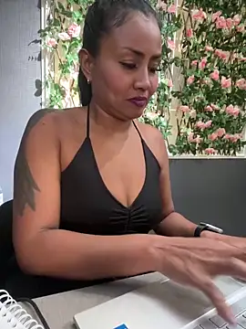 Ariana Rodriguez online show from March 14, 6:39 pm