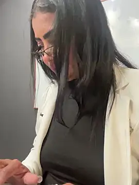 Ariana Rodriguez online show from March 19, 2:24 pm