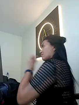 Ariana Rodriguez online show from April 19, 4:50 pm