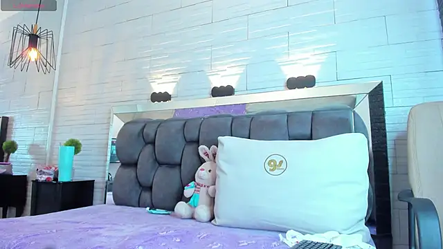 jade heartt online show from September 20, 5:03 pm