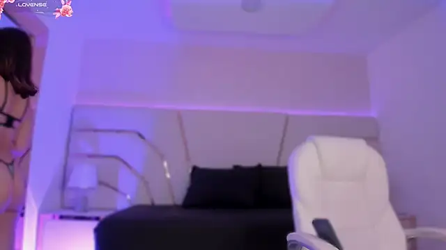 Violeta-Marquez online show from March 14, 2:52 pm