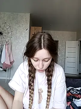 Snapshot of Bonechka chatting on October 30, 7:54 am Bonechka online show from October 30, 7:54 am