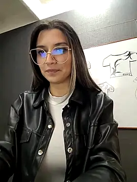 Isabella Varella online show from March 15, 6:21 pm