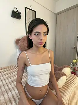 ZaraLuuv online show from March 10, 6:02 pm