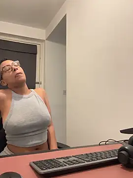 Melia Rayne online show from March 6, 10:34 am