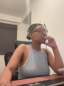 Melia Rayne online show from April 27, 12:25 pm