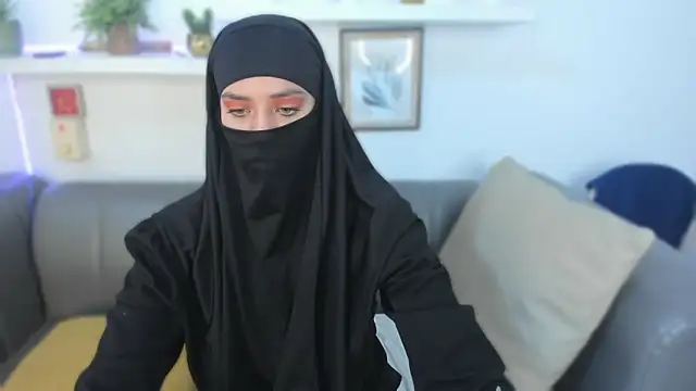 salma arabicc online show from April 18, 4:38 am