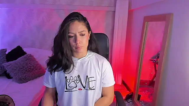 isabella winkler online show from March 9, 7:59 pm