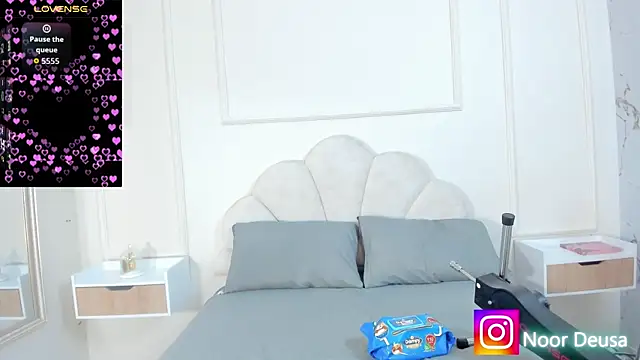 Candaceoweens online show from January 16, 3:43 am