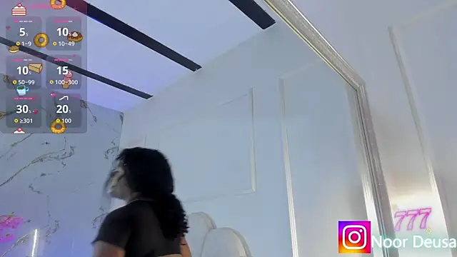 Candaceoweens online show from March 29, 3:39 am