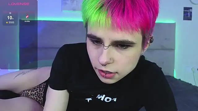 Alex Vallley online show from October 18, 11:05 pm