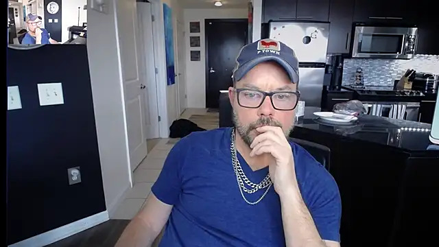 dclthrknkboy online show from March 13, 7:17 pm