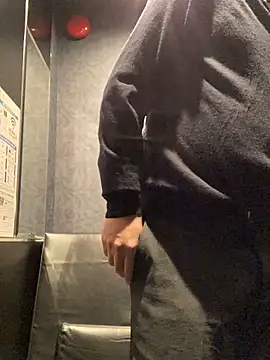 Snapshot of waka3232 chatting on October 28, 11:36 am waka3232 online show from October 28, 11:36 am