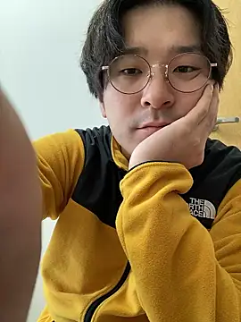 Snapshot of waka3232 chatting on November 3, 2:35 am waka3232 online show from November 3, 2:35 am