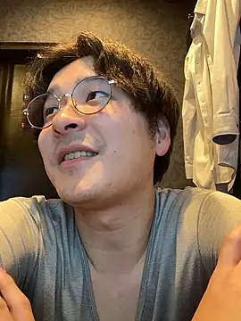 Snapshot of waka3232 chatting on November 4, 2:05 pm waka3232 online show from November 4, 2:05 pm