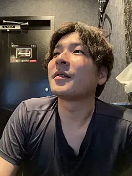 Snapshot of waka3232 chatting on November 9, 11:19 am waka3232 online show from November 9, 11:19 am