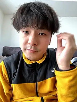 Snapshot of waka3232 chatting on November 26, 5:08 am waka3232 online show from November 26, 5:08 am