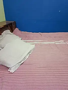 Snapshot of Cute-Zarina chatting on October 15, 5:57 pm Cute-Zarina online show from October 15, 5:57 pm