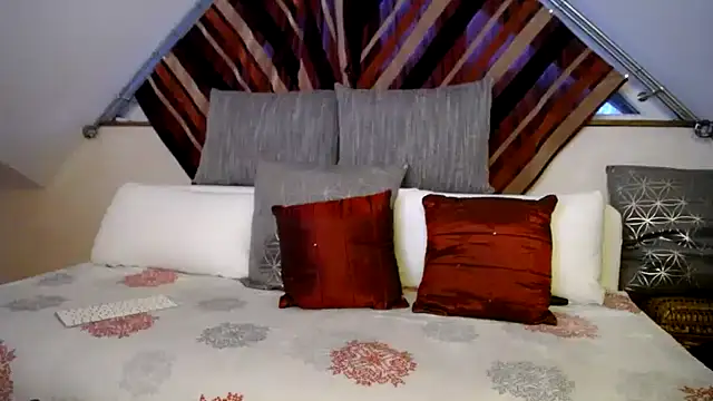 Kathylovexxx online show from April 15, 4:08 am