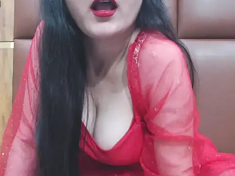 RealNaina online show from November 17, 5:41 pm